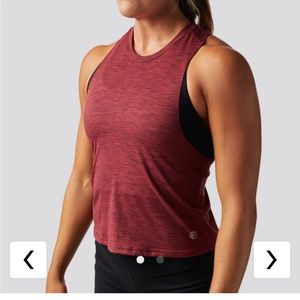 Gently used Maroon Born Primitive Elevate Crop 2.0 size XS